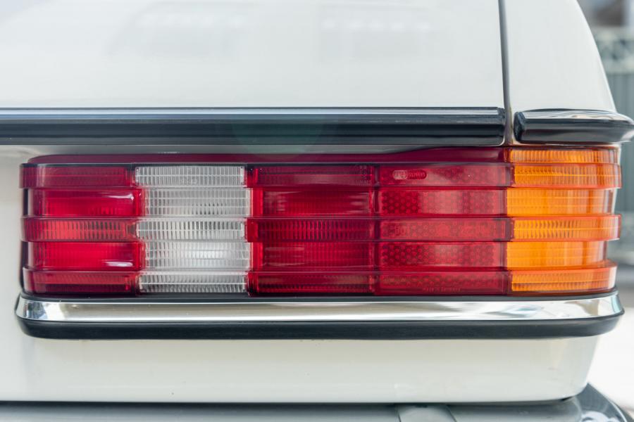 Детали экстерьера Mercedes-Benz 280 CE (C123) 1978 года  (EU) (фото 40 из 133)